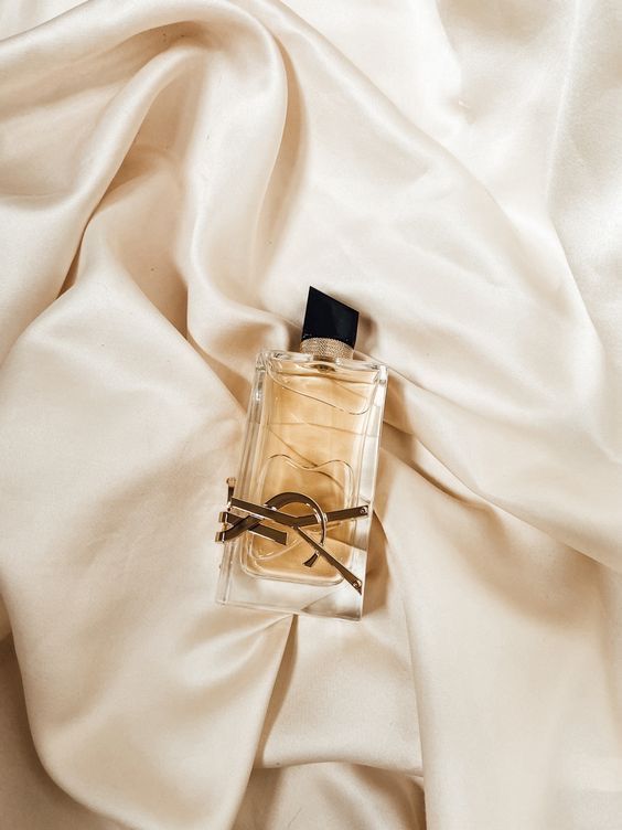 Libre Yves Saint Laurent