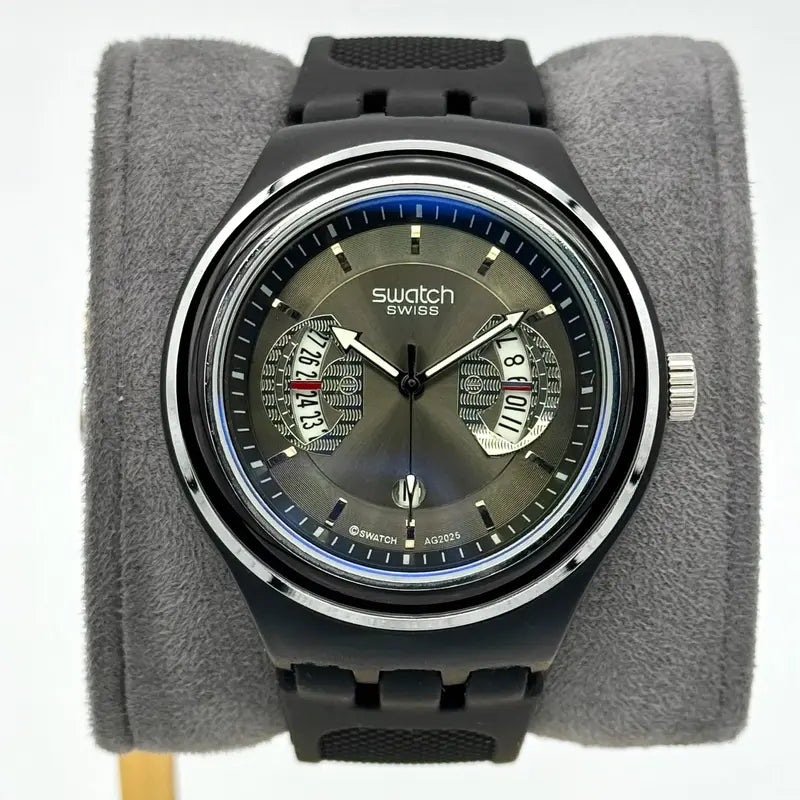 Montre Swatch Chronographe Noire Monochrome - Style Sportif et Discret